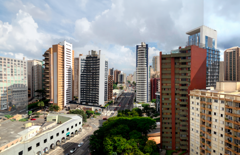 Como é morar no bairro Água Verde, em Curitiba